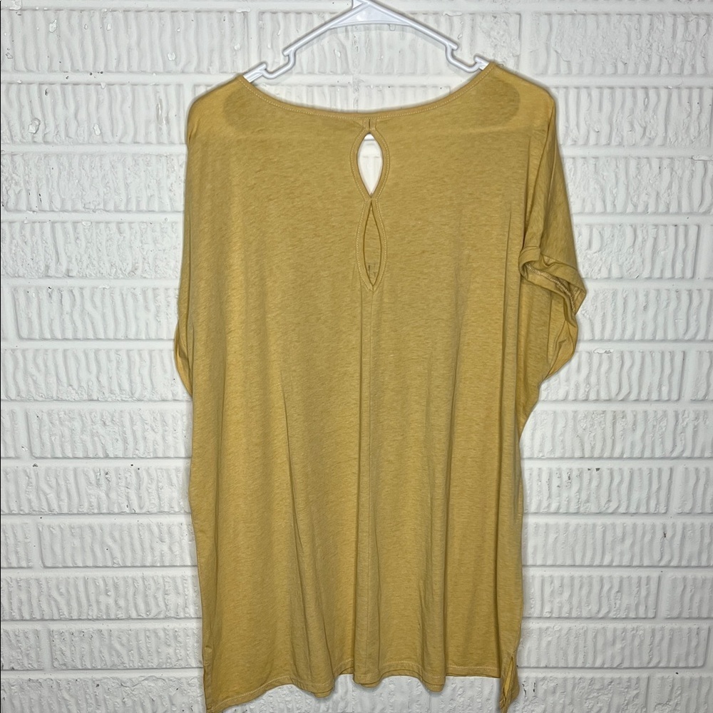 Cato Yellow Graphic Women's Top - Picture 2 of 4